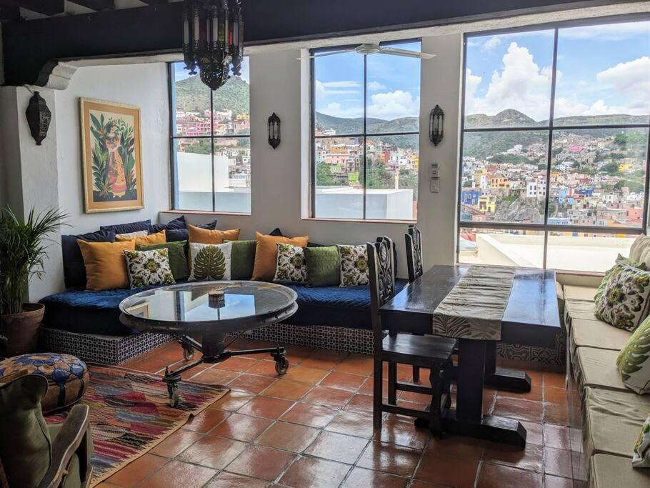 Experience Guanajuato's Magic From Casa Mirador! Сasa de vacaciones