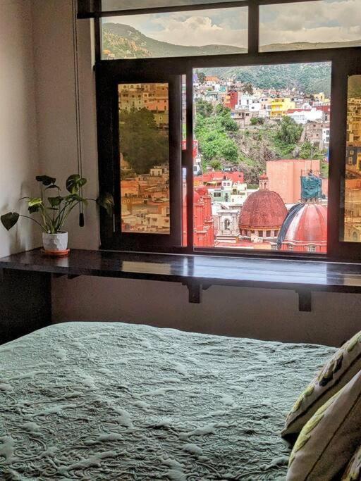 Experience Guanajuato's Magic From Casa Mirador! Сasa de vacaciones